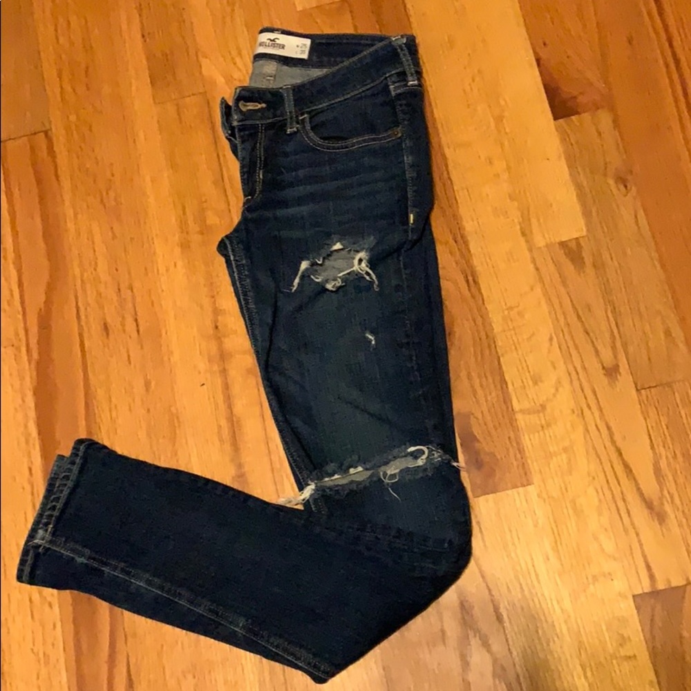 Destroyed Hollister Super Skinny Jeans